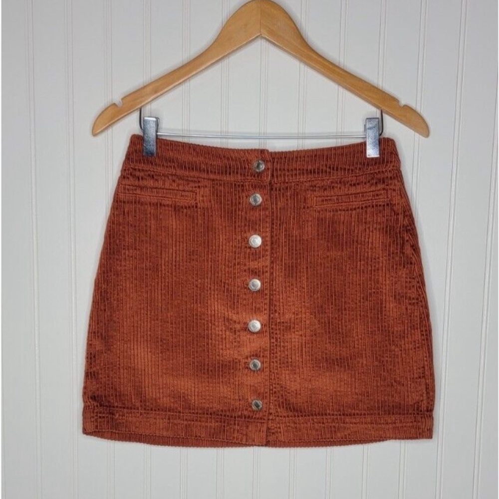 Aritzia wilfred free button front corduroy skirt size 4